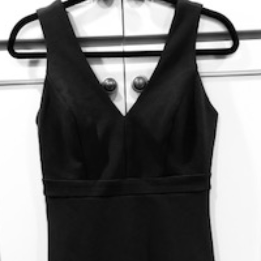 AQUA Black Ruffle-Hem Ponte Dress - Small - Picture 3 of 6